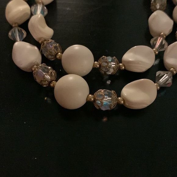 White Beaded Necklace - Picture 3 of 3
